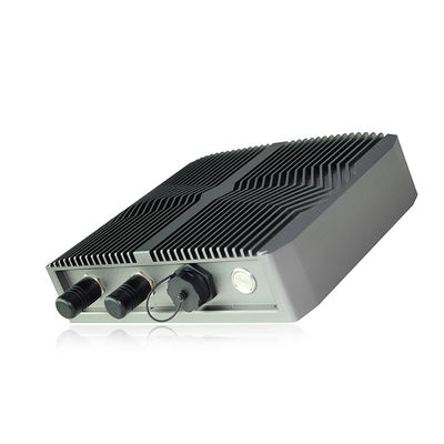 I3 I5 I7 RS232 4 USBの産業デスクトップ パソコン、IP67 Fanless産業等級コンピュータ